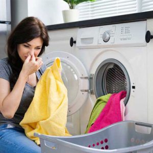 علت بوی بد لباسشویی