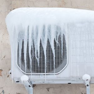 کویل‌های کولر گازی یخ زده یا کثیف هستند | کولر گازی ارج